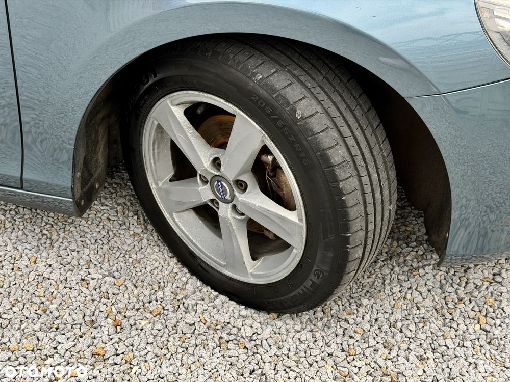 Volvo V40 D2 Momentum - 31