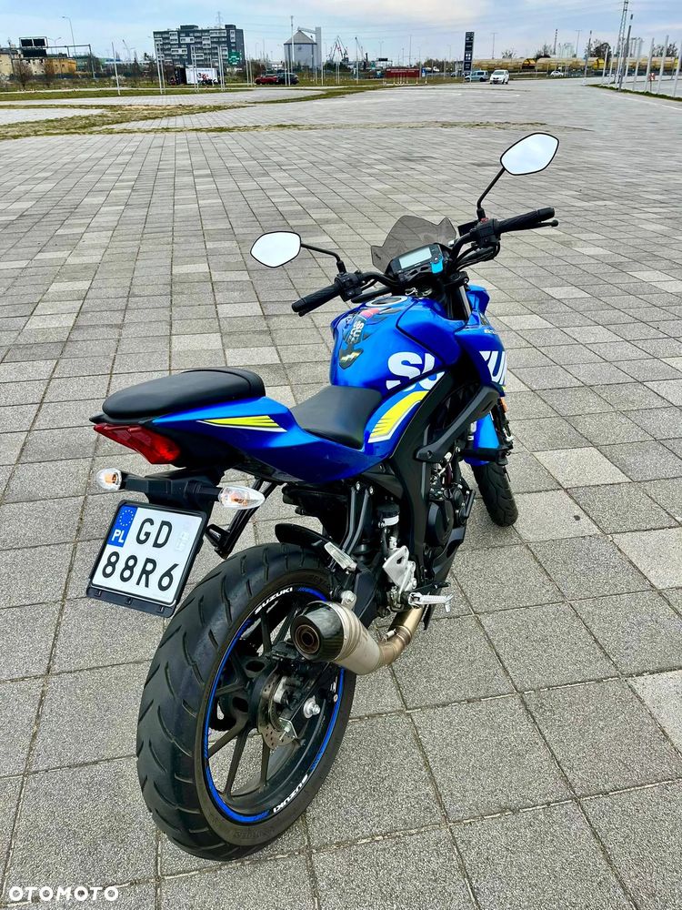 Suzuki GSX - 5