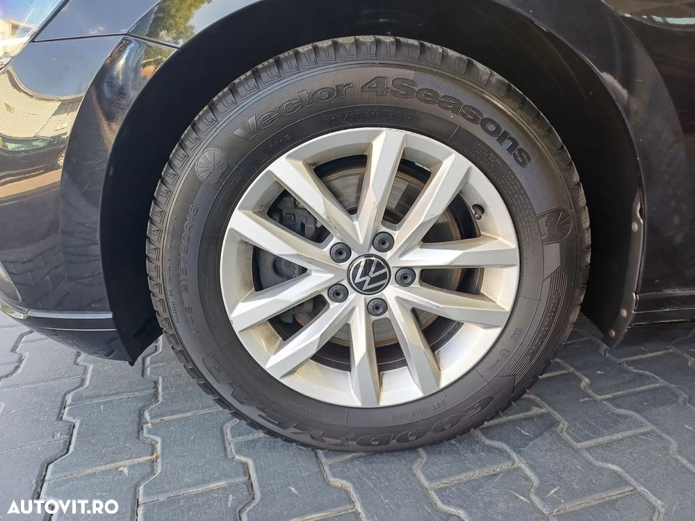 Volkswagen Passat Variant 2.0 TDI DSG Comfortline - 4