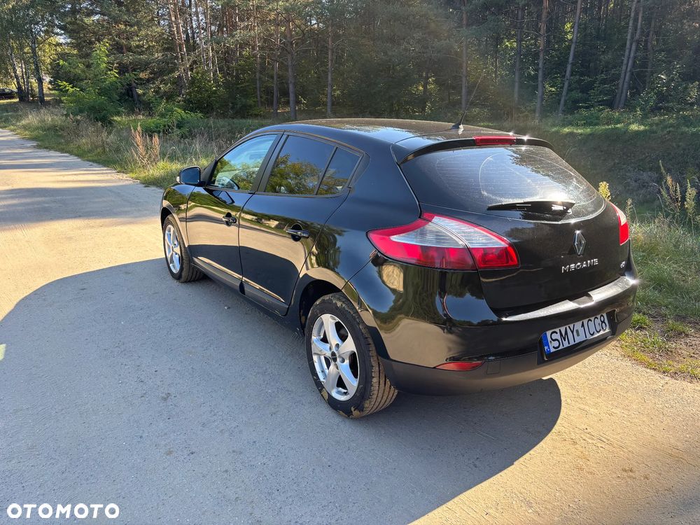 Renault Megane 2010 photo 4