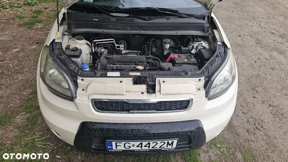 Kia Soul 1.6 CVVT - 12