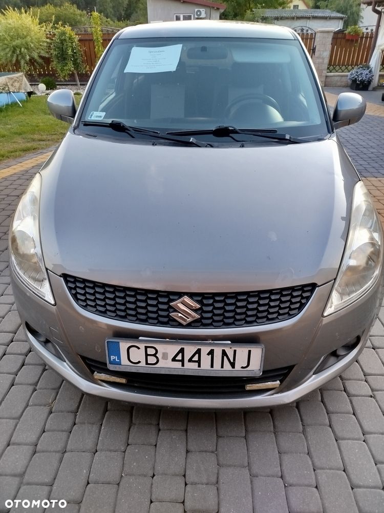 Suzuki Swift - 1
