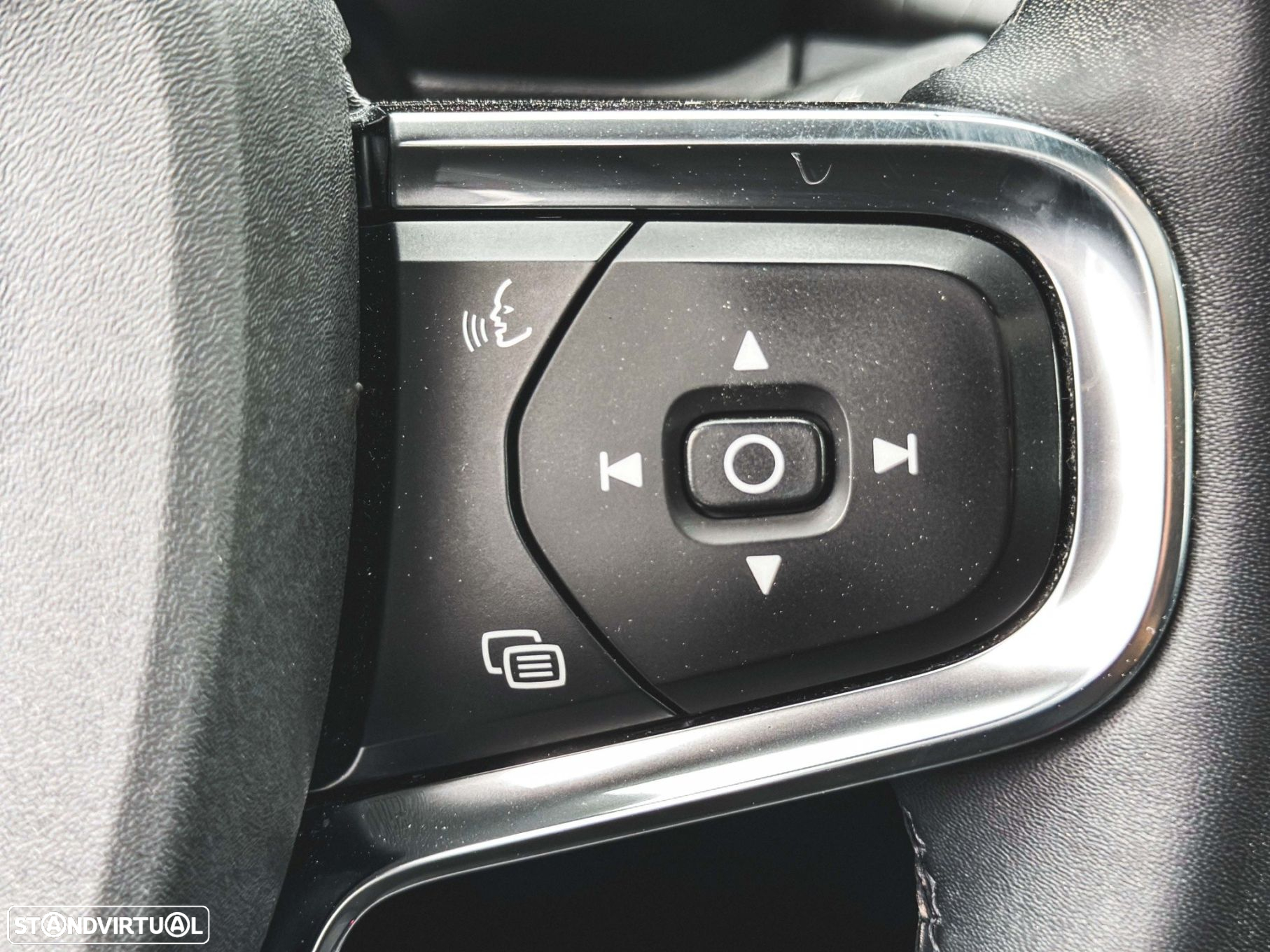 Volvo C40 Recharge Twin Motor Ultimate - 17