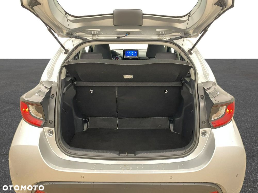 Toyota Yaris - 12
