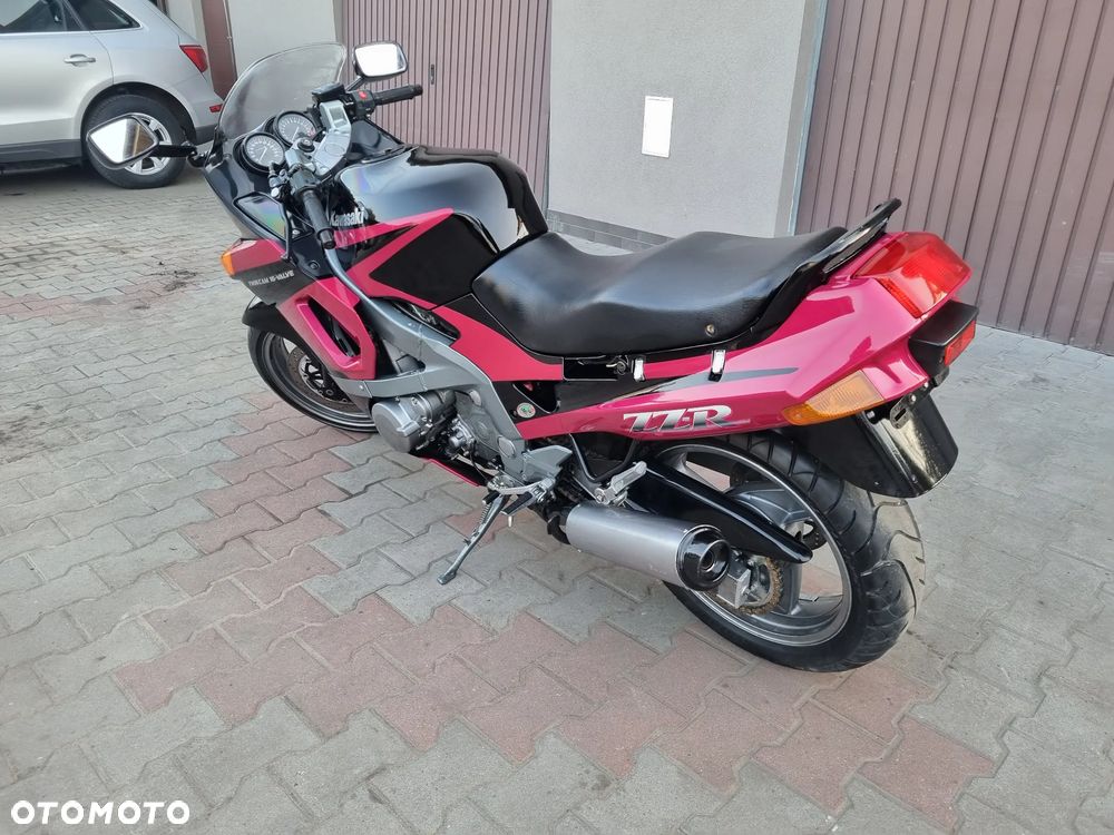 Kawasaki ZZR - 8