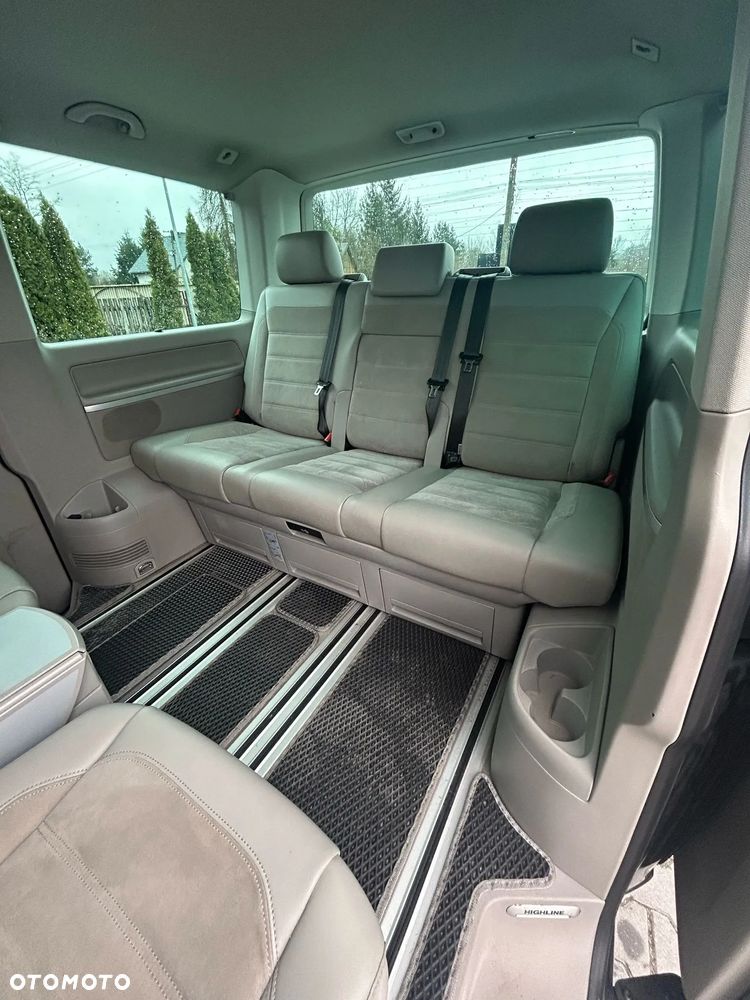 Volkswagen Multivan - 12
