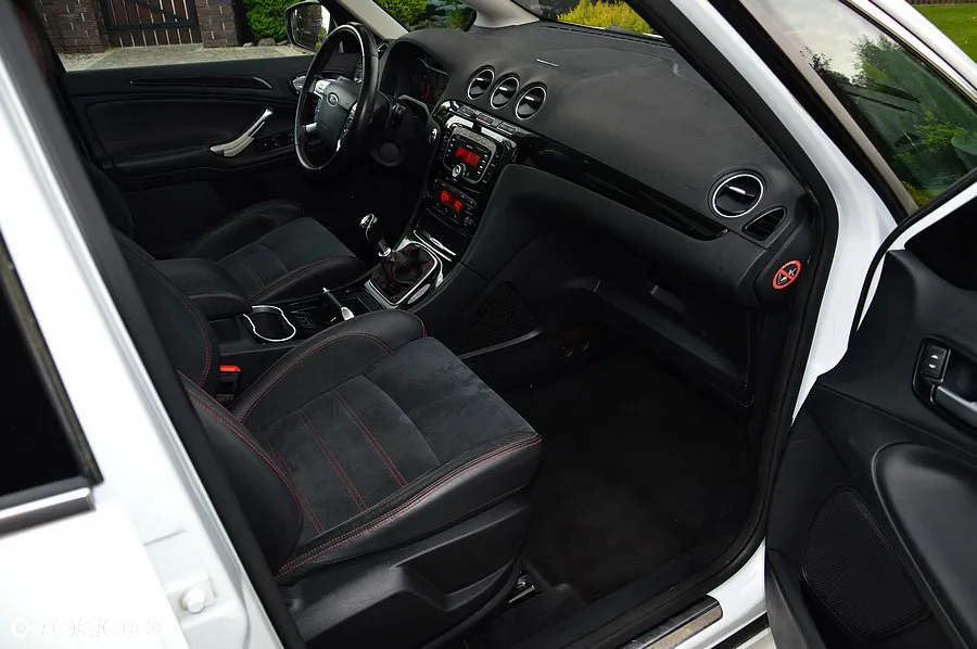 Ford S-Max - 23