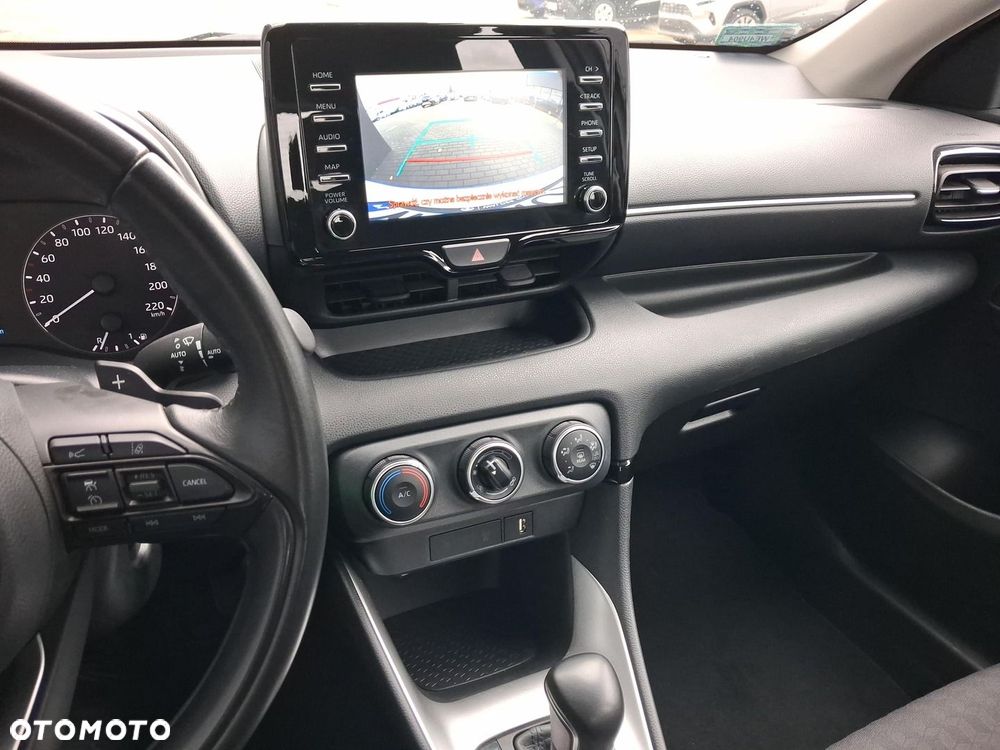 Toyota Yaris 1.5 Comfort CVT - 21