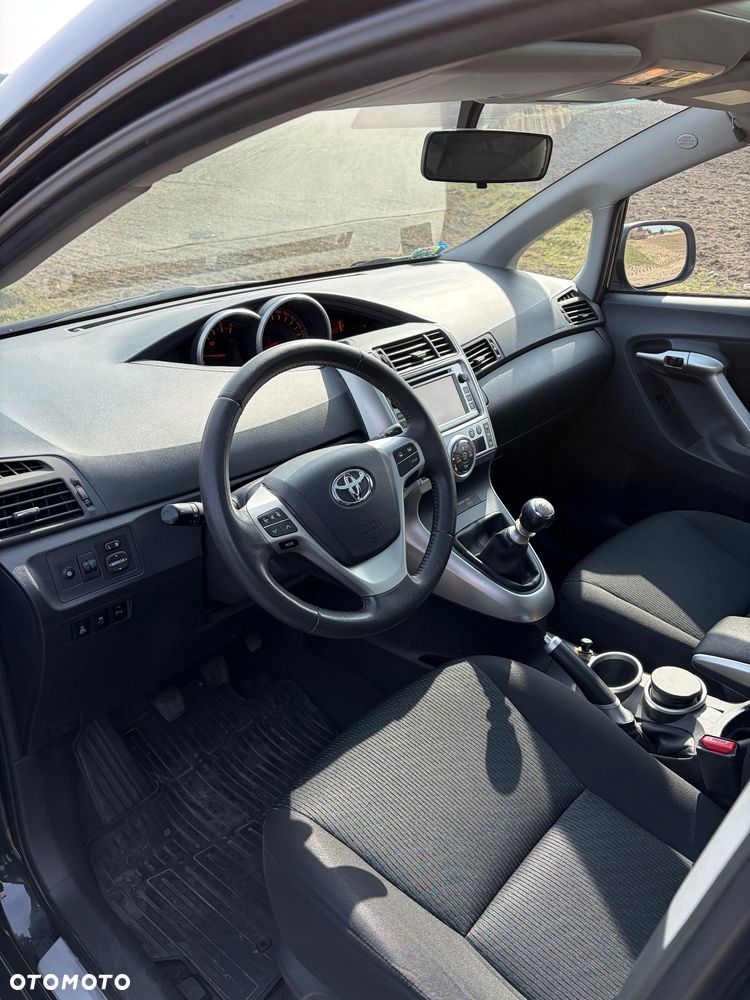 Toyota Verso 2.0 D-4D Sol - 12