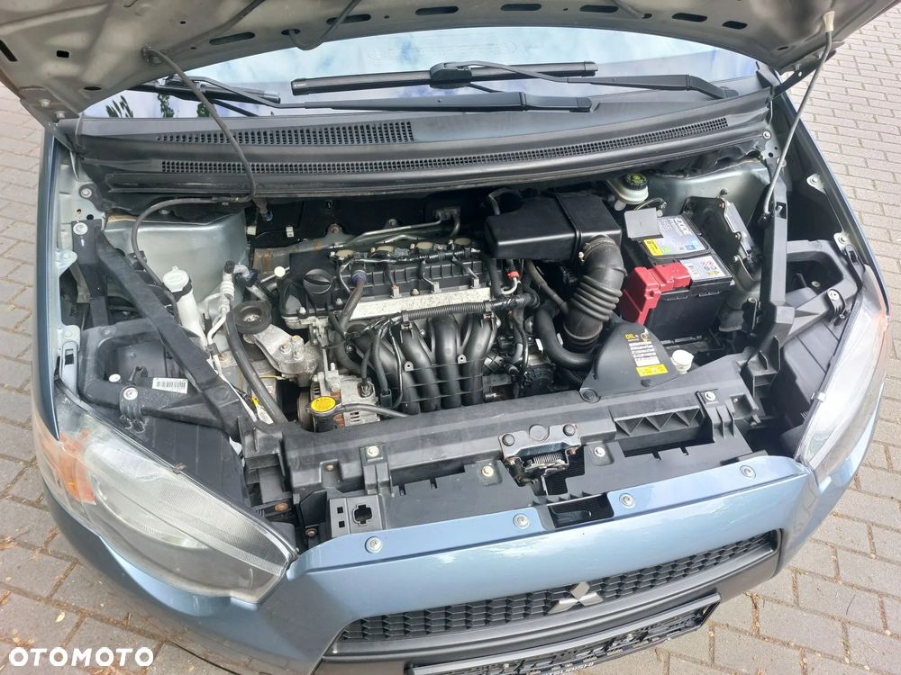 Mitsubishi Colt CZ3 1.3 Invite - 10
