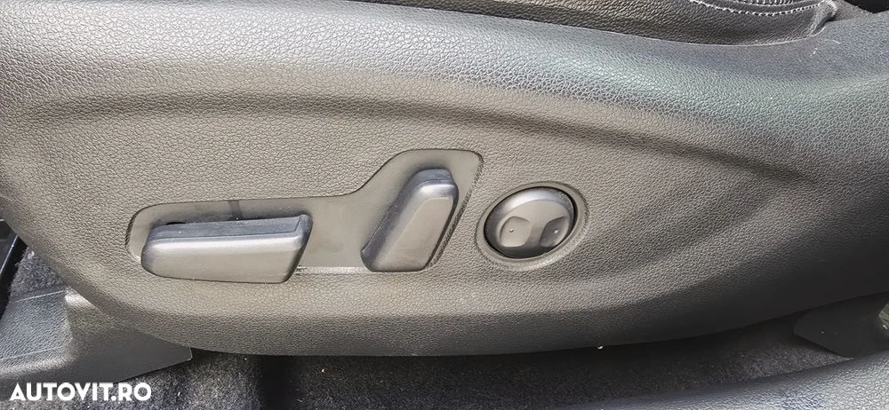 Hyundai Tucson 2.0 CRDI 4WD 6AT Luxury Pack+ - 23