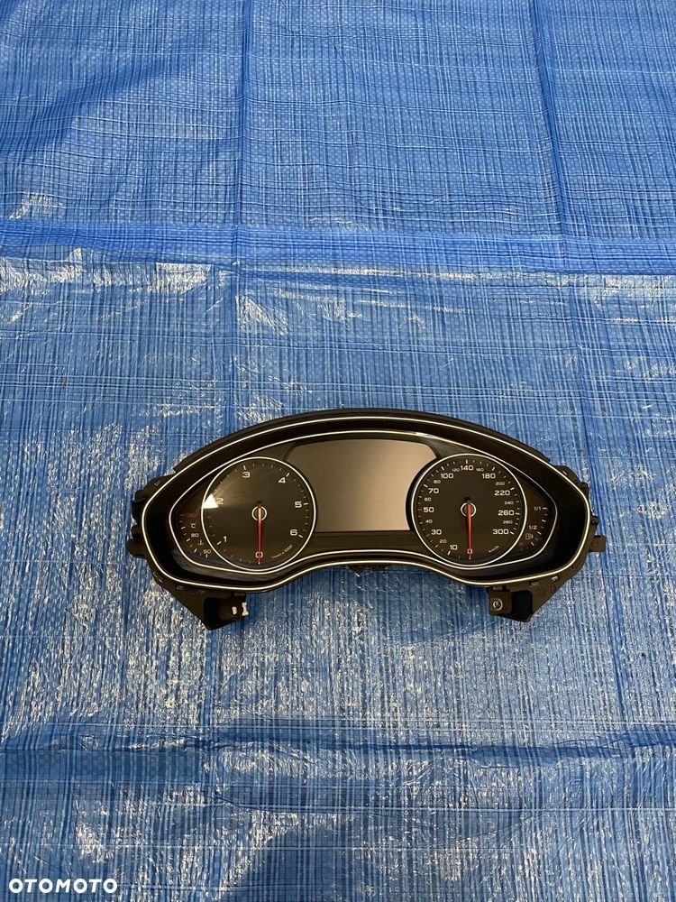 LICZNIK LICZNIKI ZEGARY PRĘDKOŚCIOMIERZ EUROPA AUDI A6C7 3.0TDI AUTOMAT 4G8920932D 0263672155 - 4
