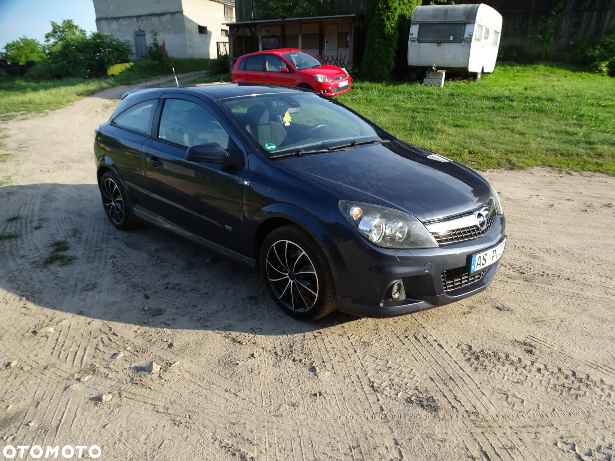 Opel Astra GTC 1.6 ECOTEC DI Turbo ecoFLEX Start/Stop - 3