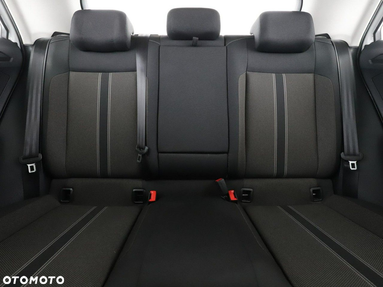 Volkswagen T-Roc 1.0 TSI Premium - 18