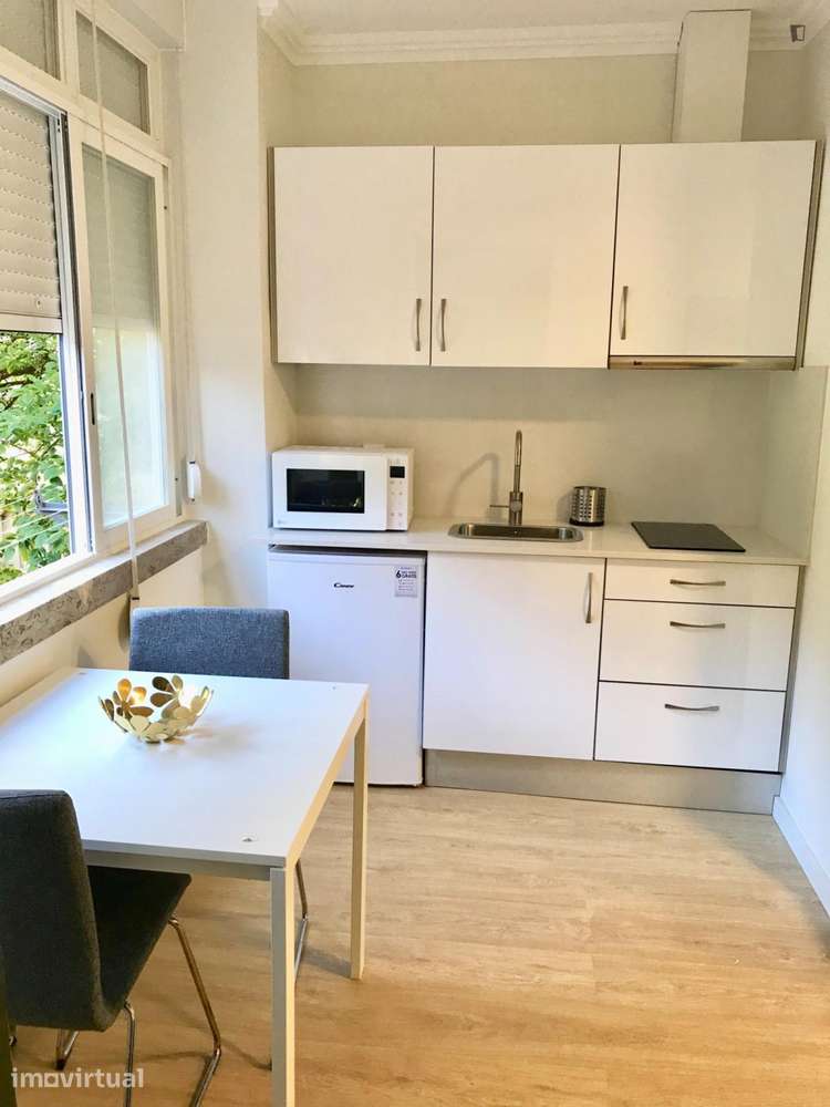 Apartamento com 1 quartos - localizado em Roma-Areeiro Lisbon - Grande imagem: 5/10