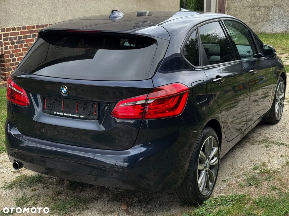 BMW Seria 2 218d Sport-Aut Luxury Line - 11