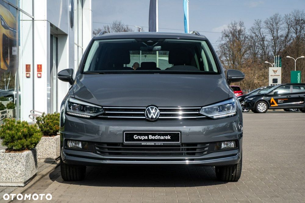 Volkswagen Touran - 3