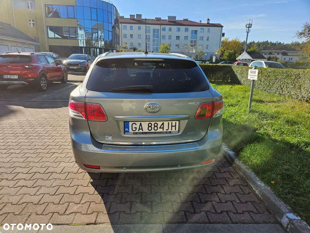 Toyota Avensis 2.0 Prestige MS - 8