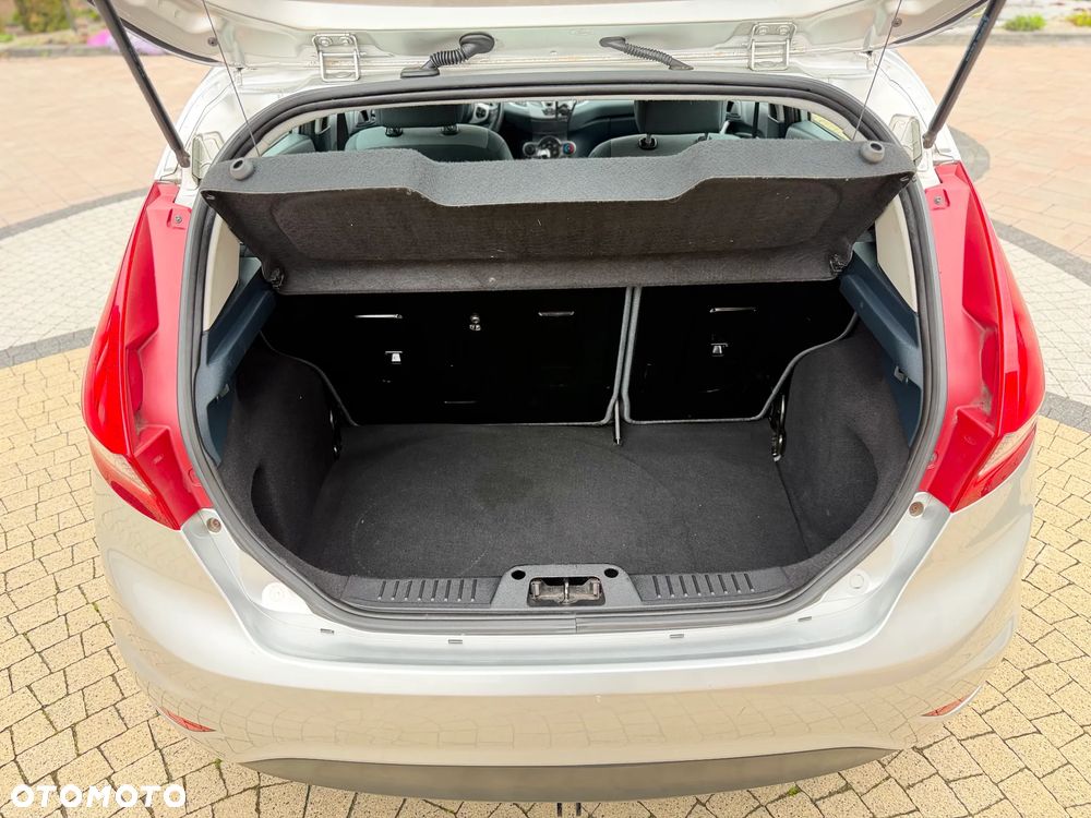 Ford Fiesta - 22