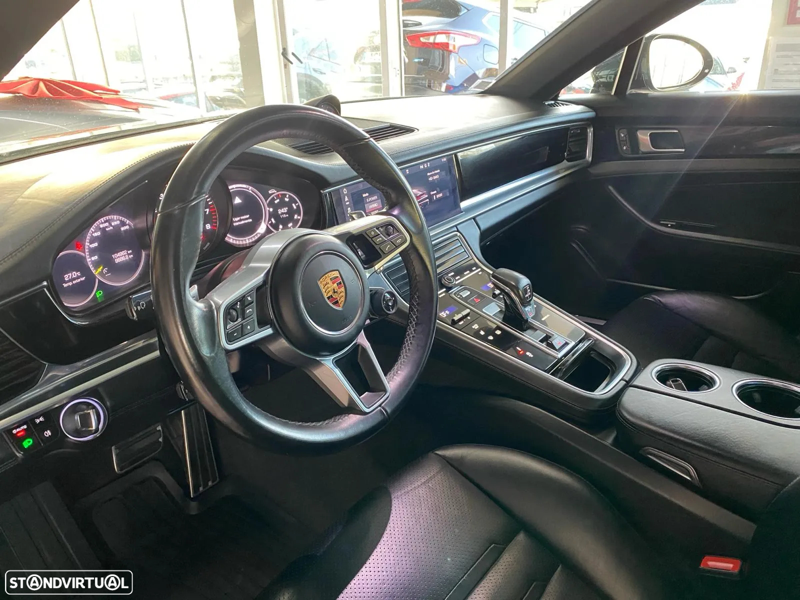 Porsche Panamera 4 E-Hybrid 10 Years Edition - 11