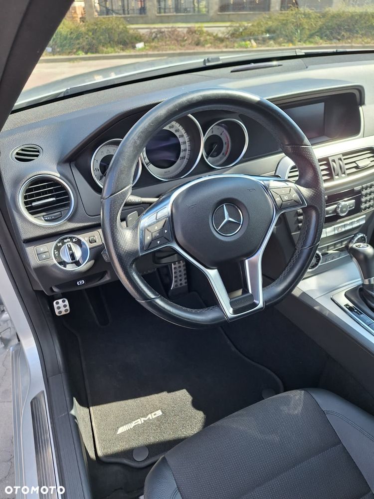 Mercedes-Benz Klasa C 250 CDI DPF BlueEFFICIENCY 7G-TRONIC Edition 1 - 9