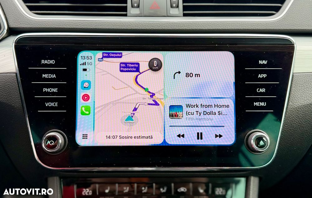 Skoda Superb 2.0 TDI DSG Premium Edition - 17