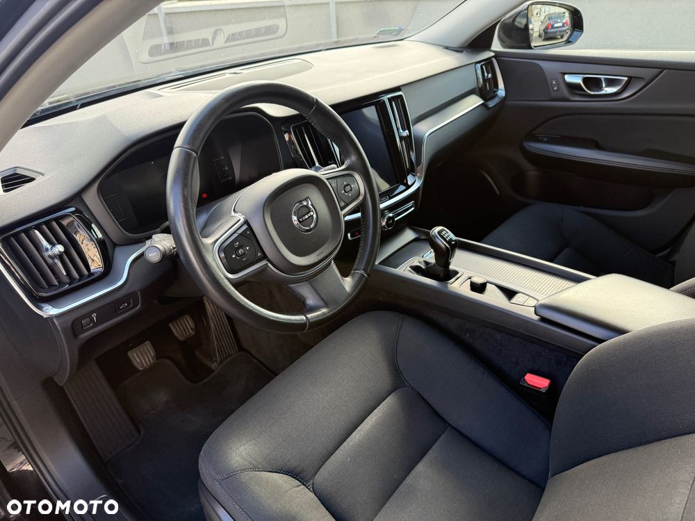 Volvo V60 D3 Drive-E Dynamic Edition (Kinetic) - 9