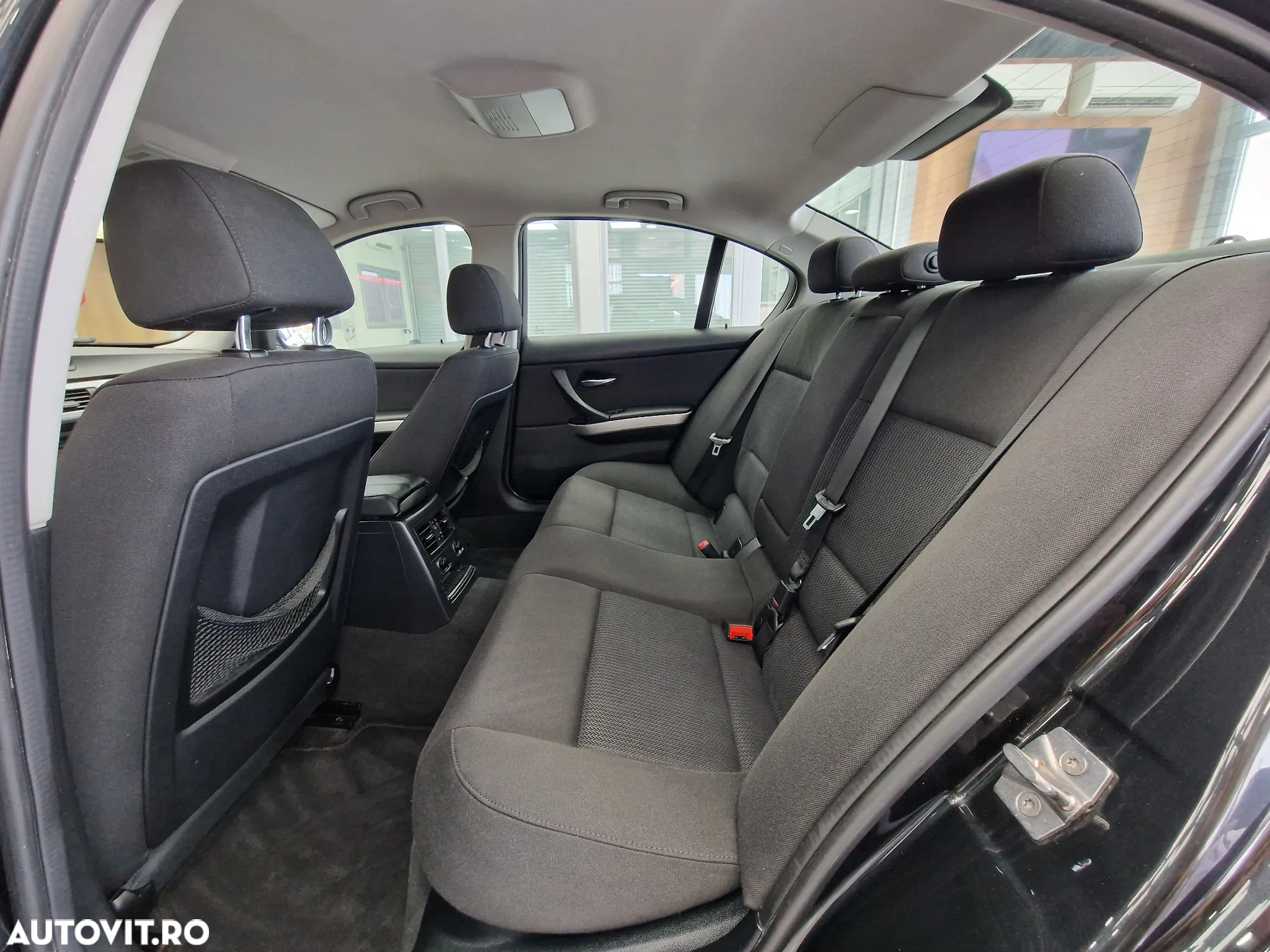 BMW Seria 3 318d - 7