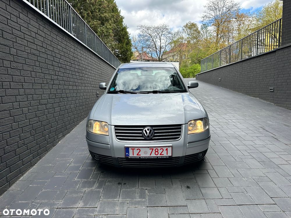 Volkswagen Passat 2.8 V6 4Mot Highline Tiptr - 3