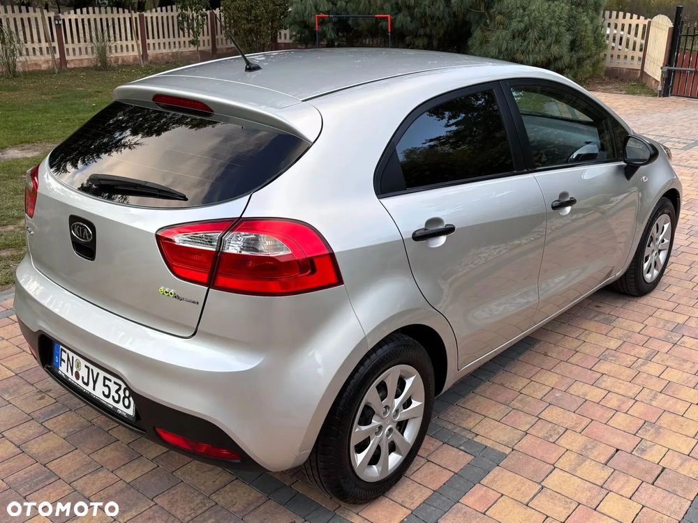 Kia Rio 1.1 CRDI Attract - 8