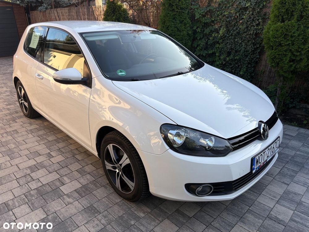 Volkswagen Golf 1.6 Comfortline DSG - 2