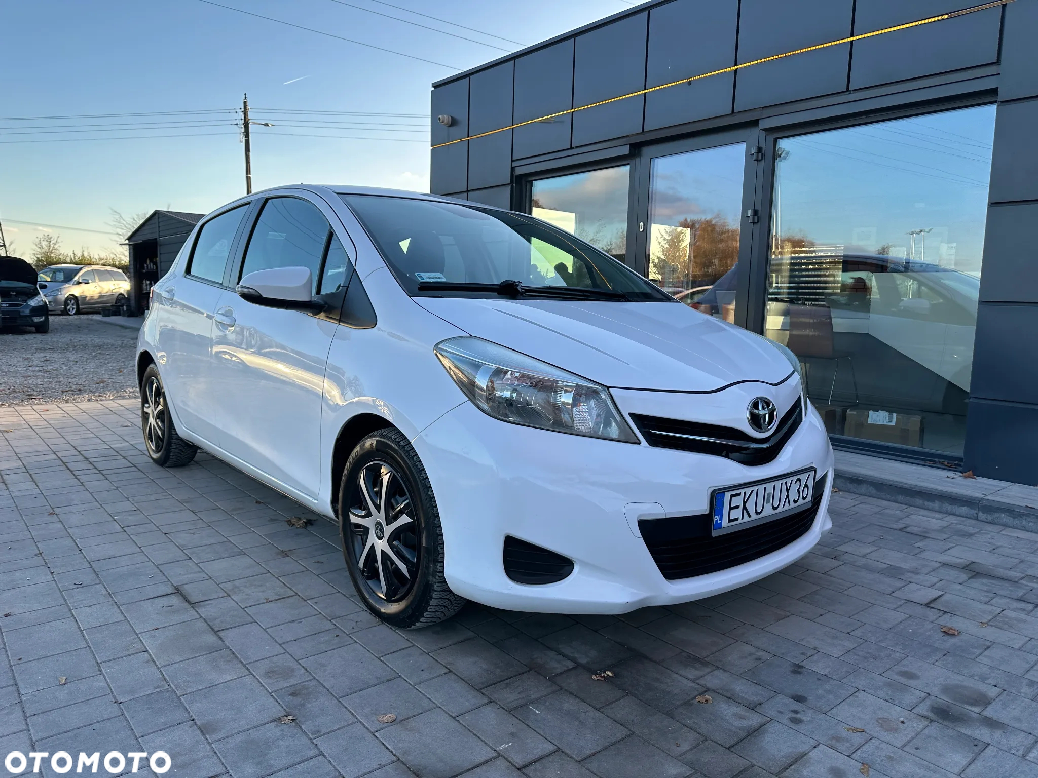 Toyota Yaris 1.33 Active - 4