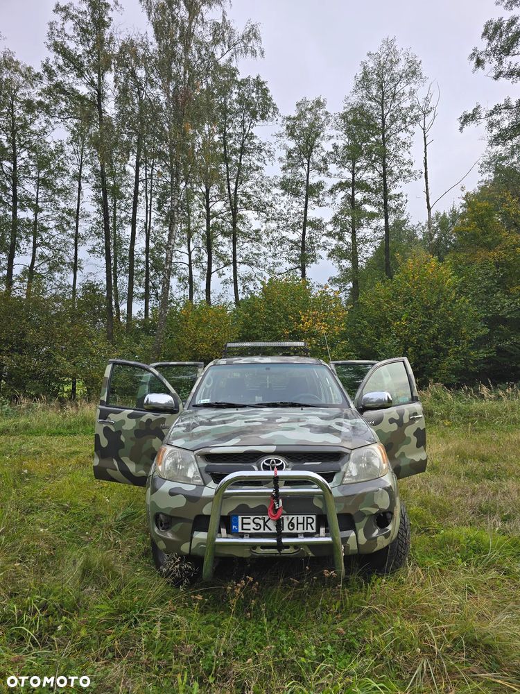 Toyota Hilux 2005 photo 2