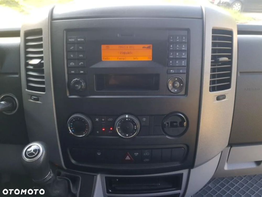 Mercedes-Benz SPRINTER - 5