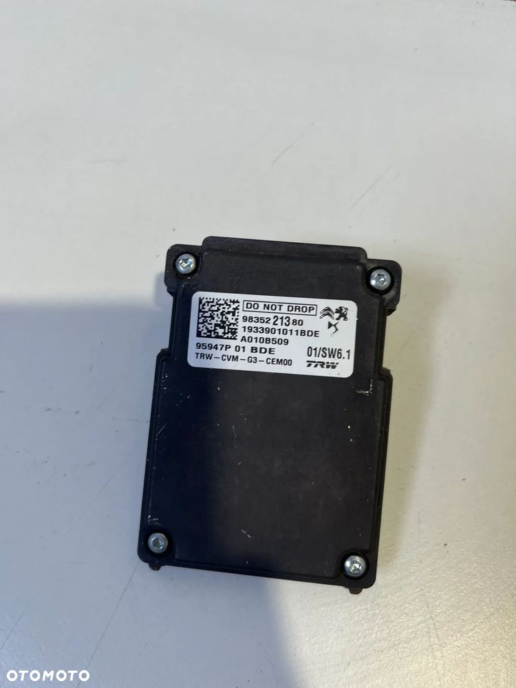 KAMERA SZYBY PEUGEOT 3008 21r  9835221380 - 2