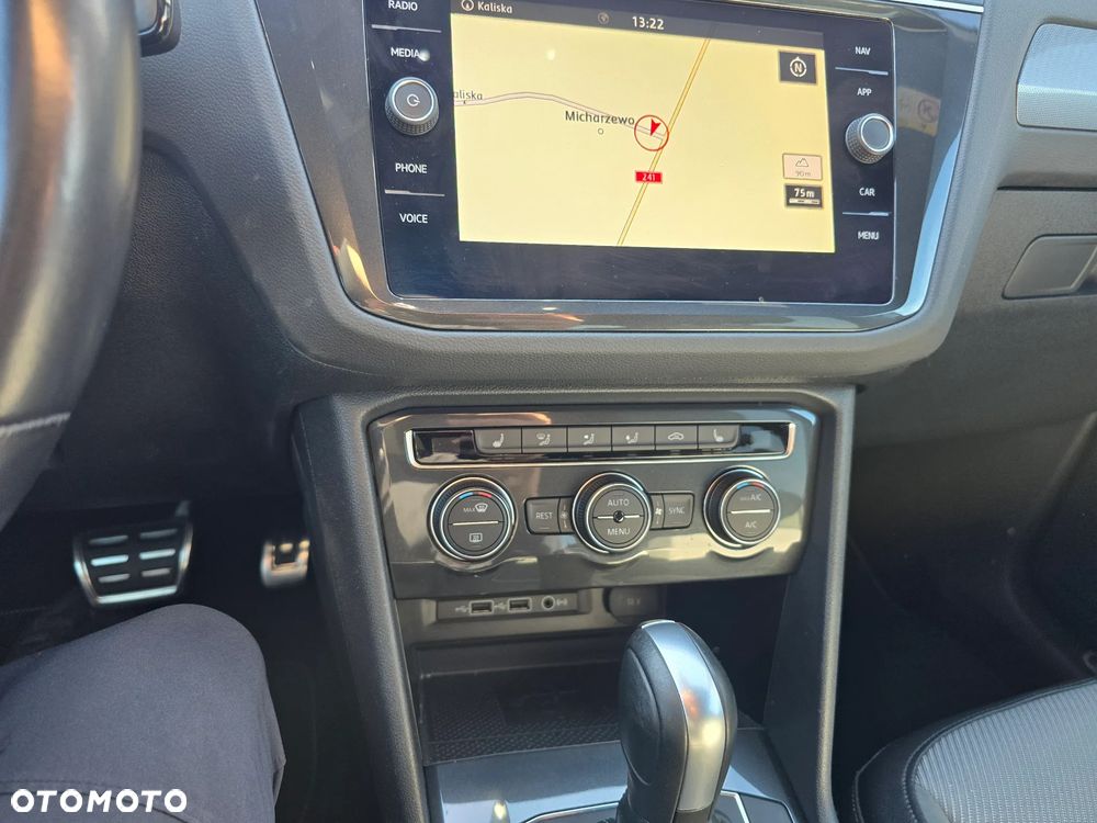 Volkswagen Tiguan - 27