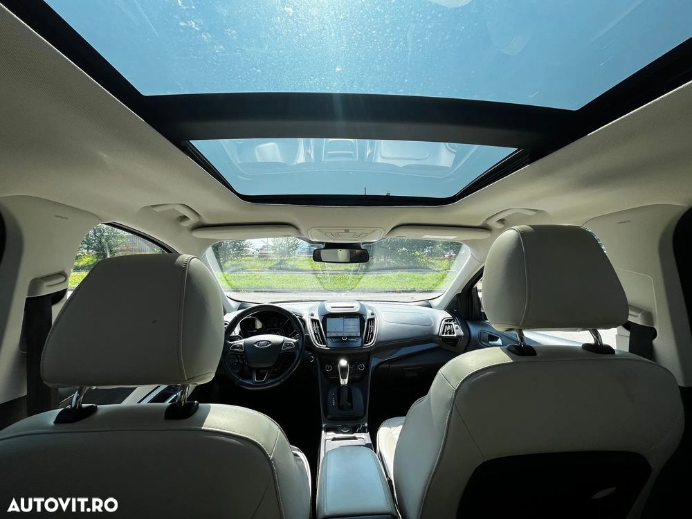 Ford Kuga 2.0 TDCi 4WD Powershift Vignale - 14