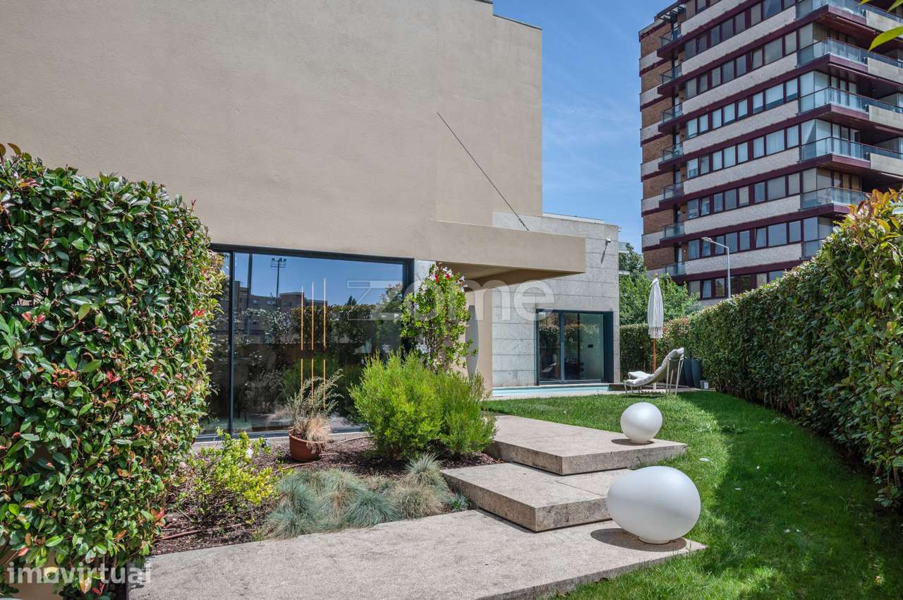 Moradia Contemporânea com 5 Suítes, Piscina e Garagem | Foz - Porto - Grande imagem: 3/60