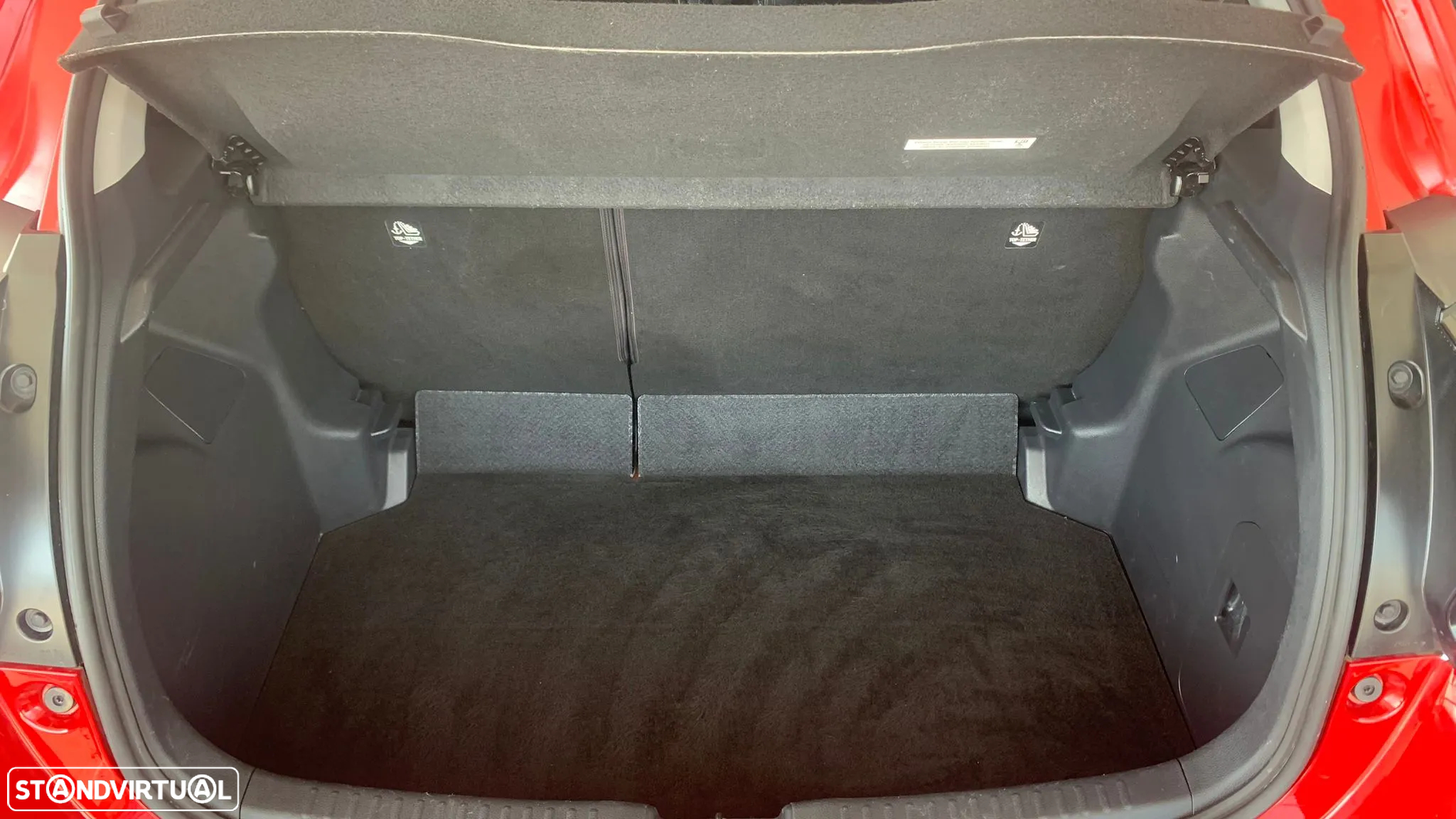 Toyota Yaris 1.5 HDF Comfort - 14
