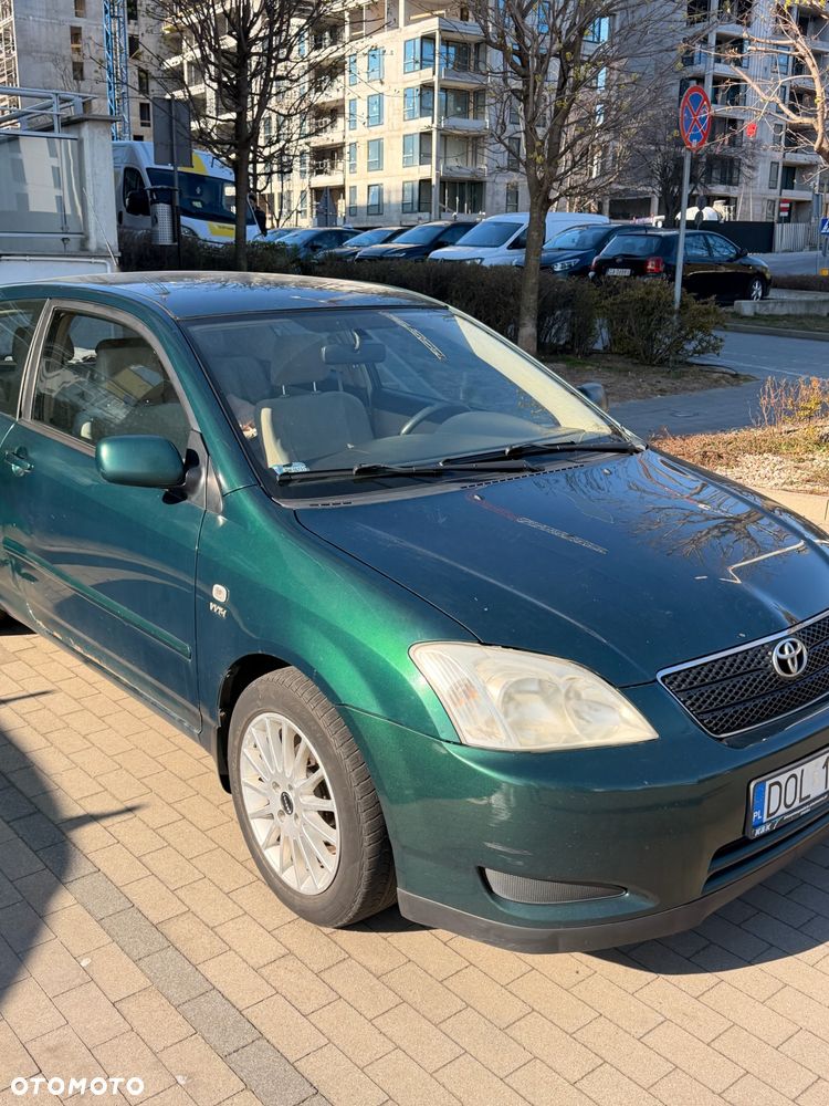 Toyota Corolla - 4