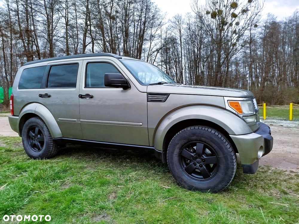 Dodge Nitro - 8