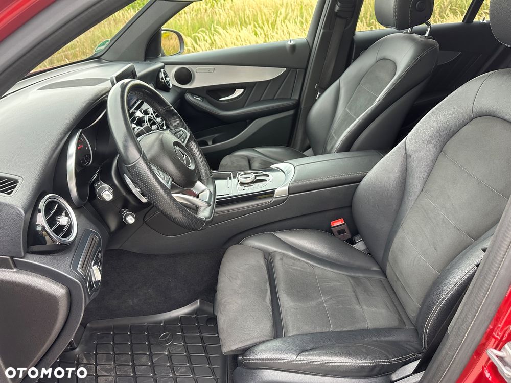 Mercedes-Benz GLC - 34