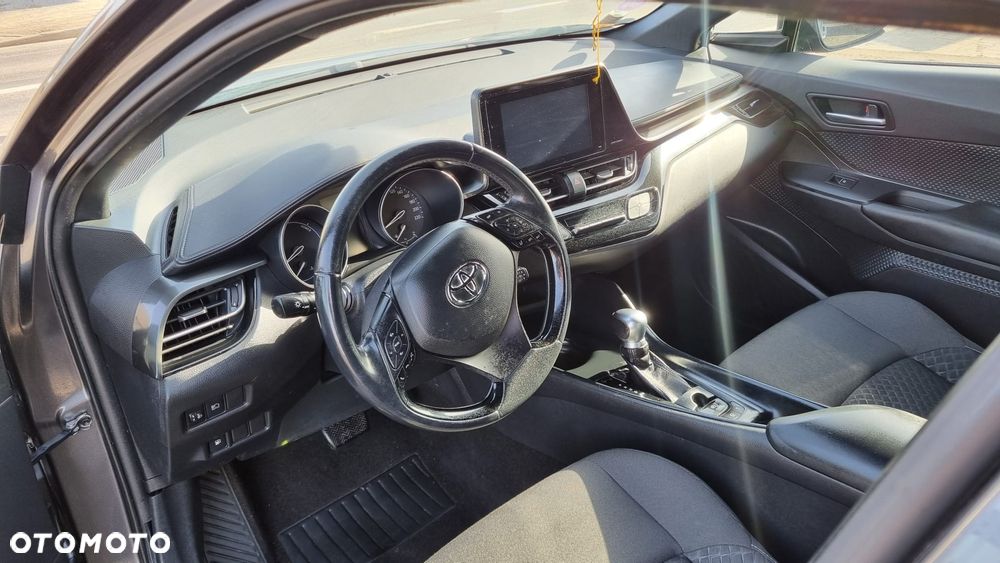 Toyota C-HR Club - 31