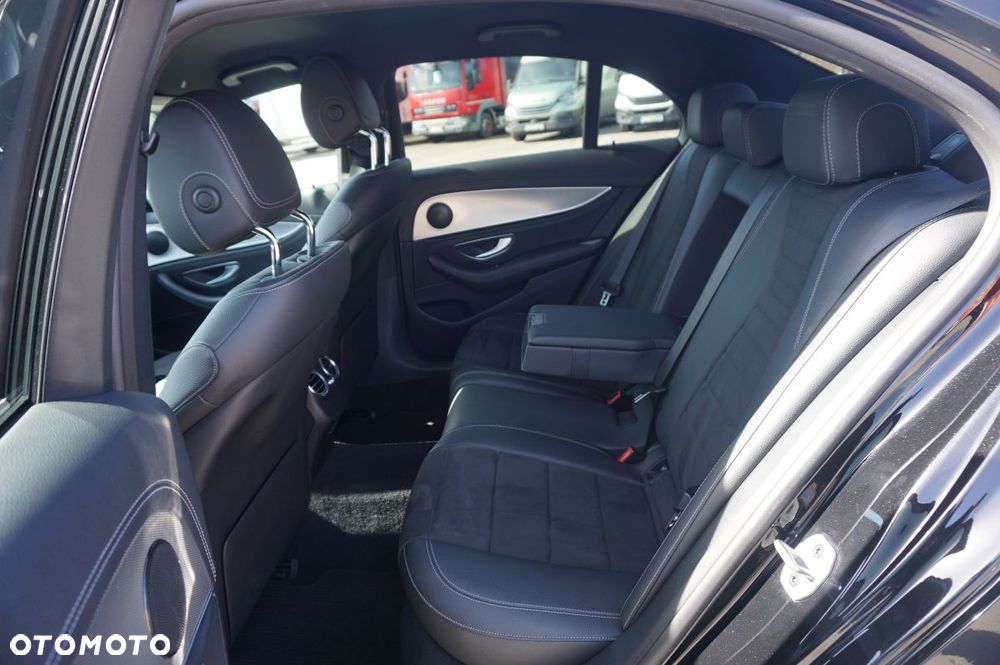 Mercedes-Benz Klasa E - 18