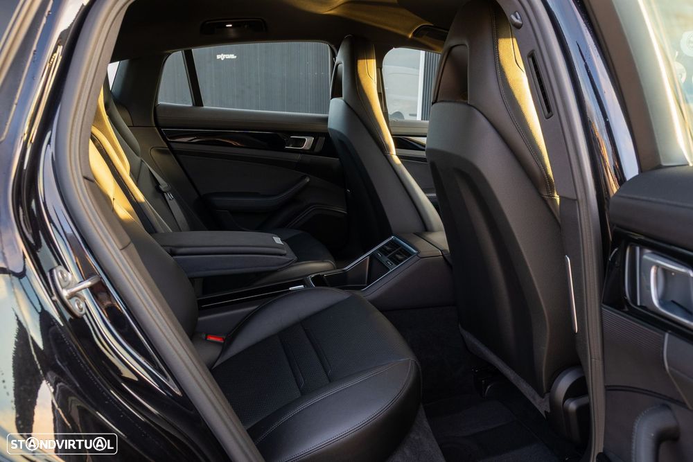 Porsche Panamera 4 - 17