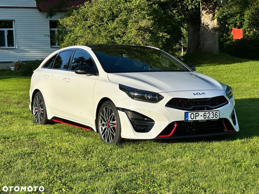 Kia ProCeed 1.6 T-GDI GT DCT - 1