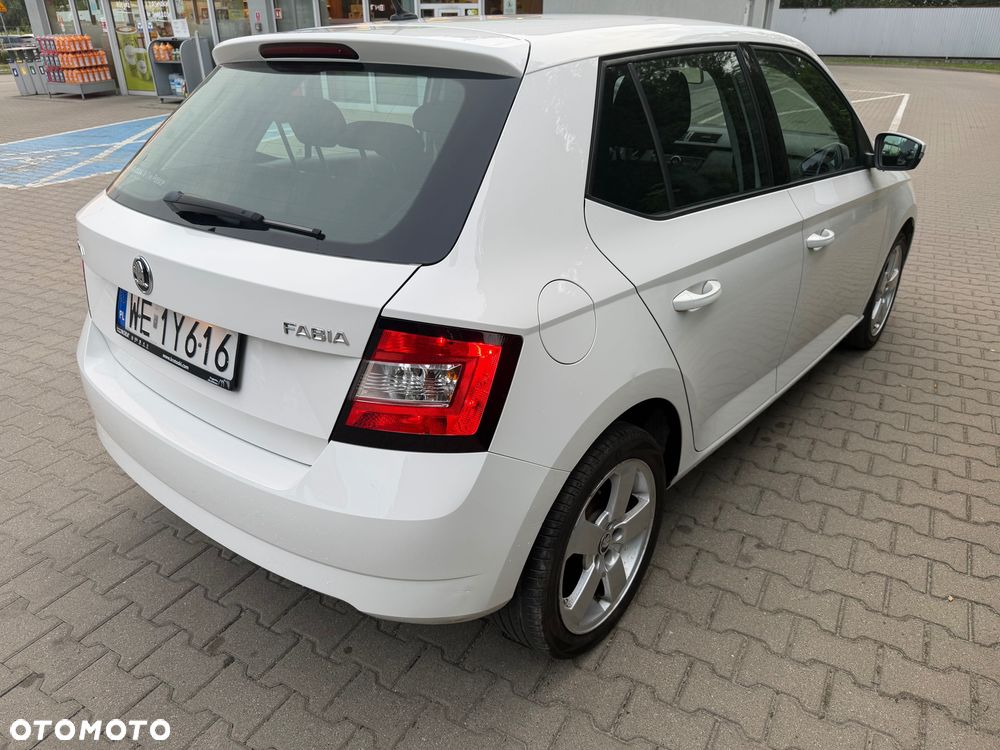Skoda Fabia - 4