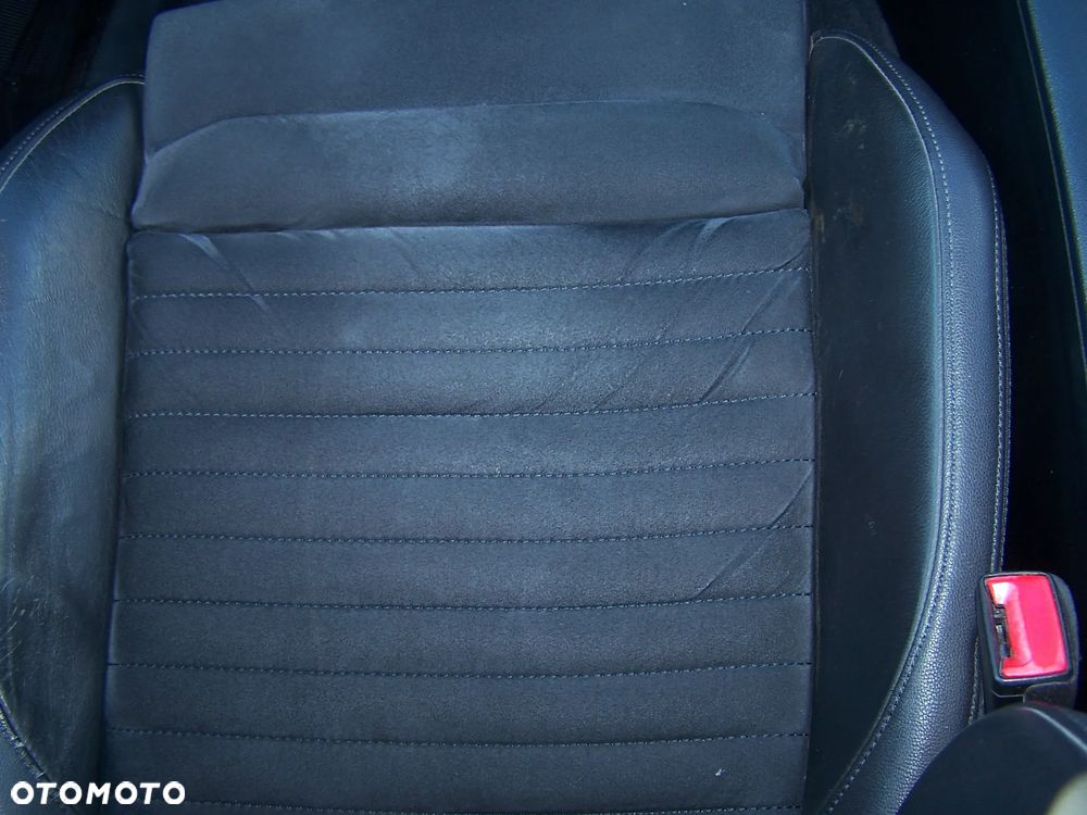 Volkswagen Passat 2.0 TDI SCR BlueMotion Technology 4Motion Trendline - 13