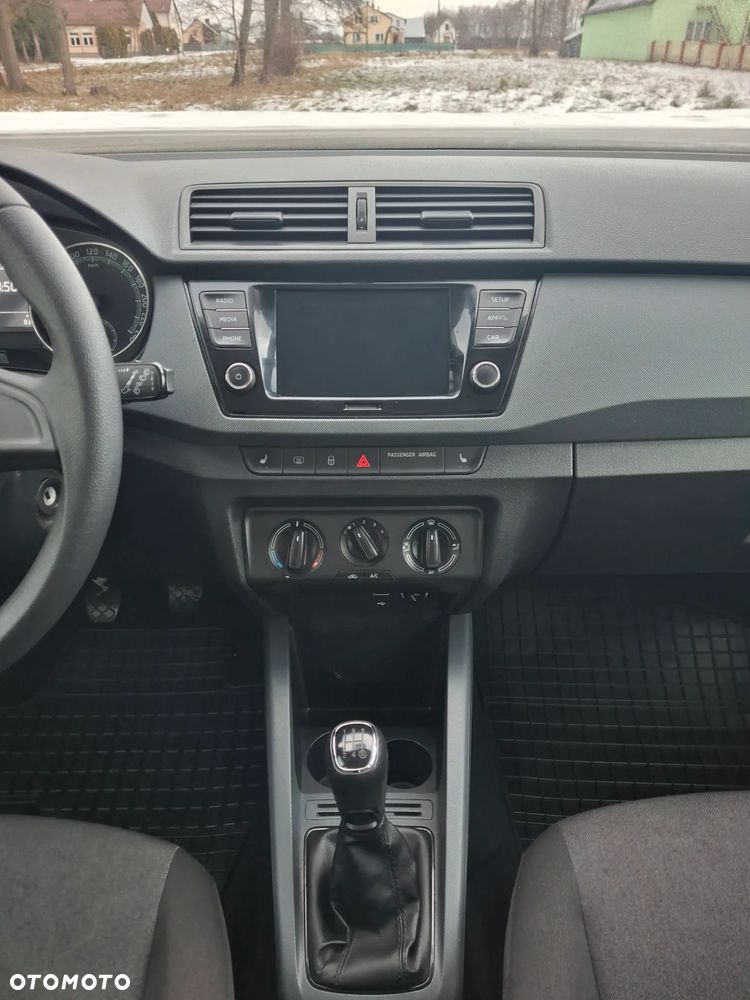 Skoda Fabia 1.0 MPI Joy - 27