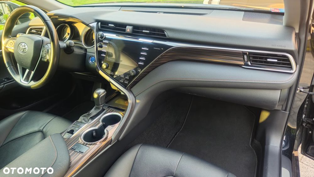 Toyota Camry 2.5 Hybrid Executive CVT - 13